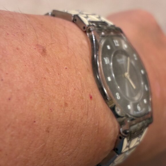 Swatch Watch Flat Silver Face with White Silver Band & Clasp - Picture 11 of 14